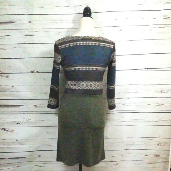 Papillon lightweight Knit Dress - Picture 2 of 4